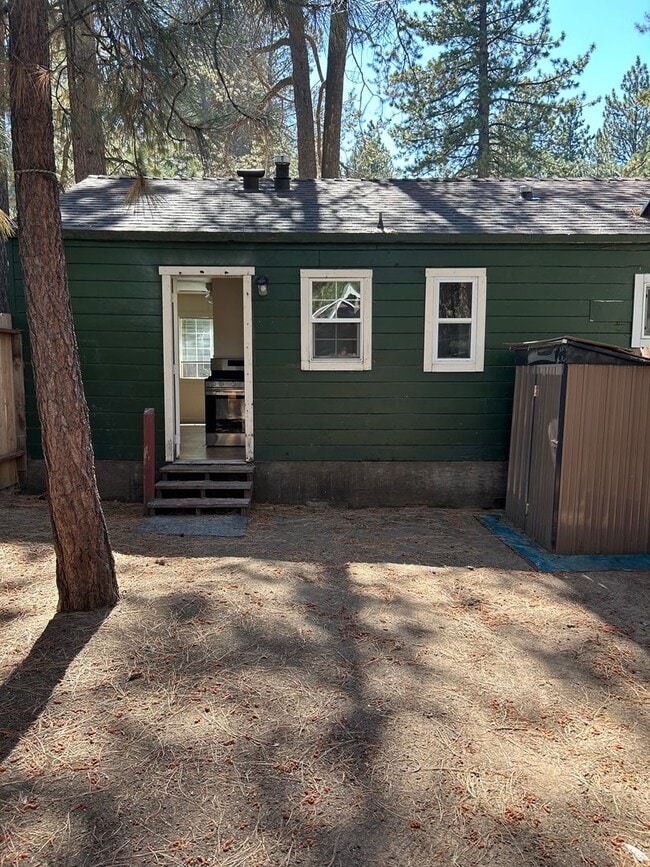 Building Photo - 1103 Sierra Blvd