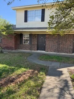 Building Photo - 65 W Elmwood Dr