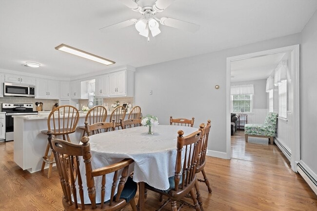 Building Photo - 38 Roosevelt St