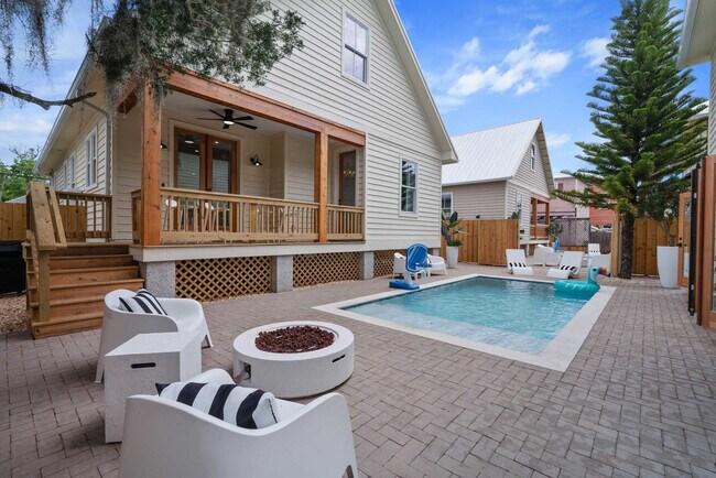 Building Photo - 30 W Castillo Dr