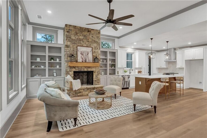 Building Photo - 54 Villa Rd