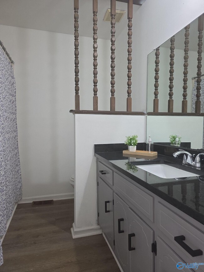 Building Photo - 2200 Britain Ave SW