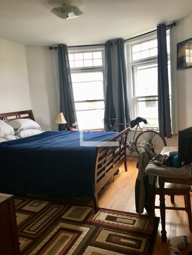 Building Photo - 1673 Beacon St