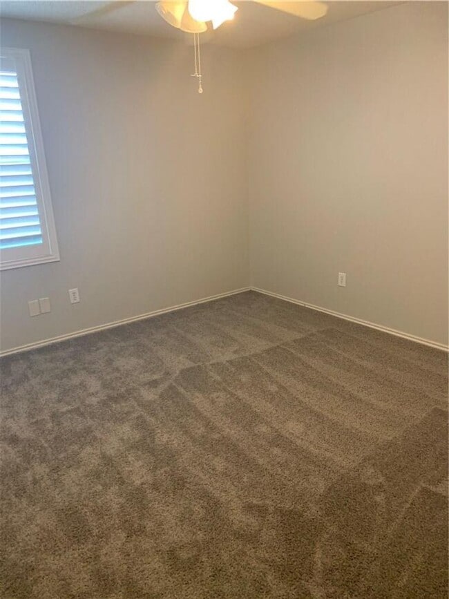 Building Photo - 5416 Pandale Valley Dr