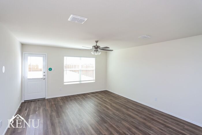 Building Photo - 4101 Wintergreen Dr