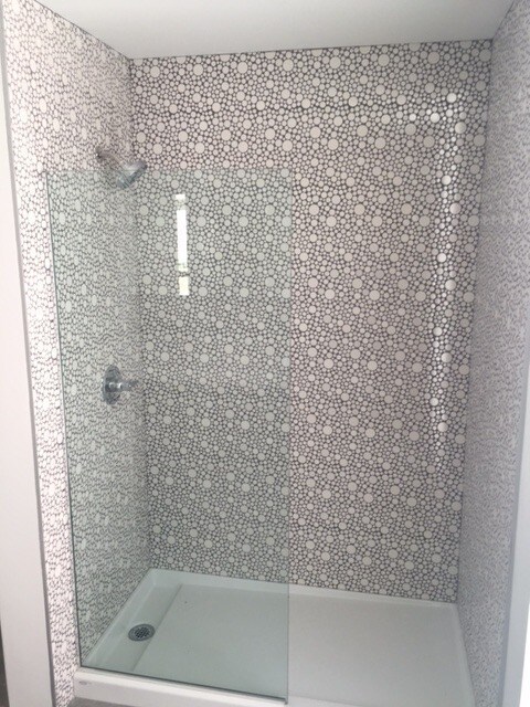 Building Photo - 825-827 Kodak Drive