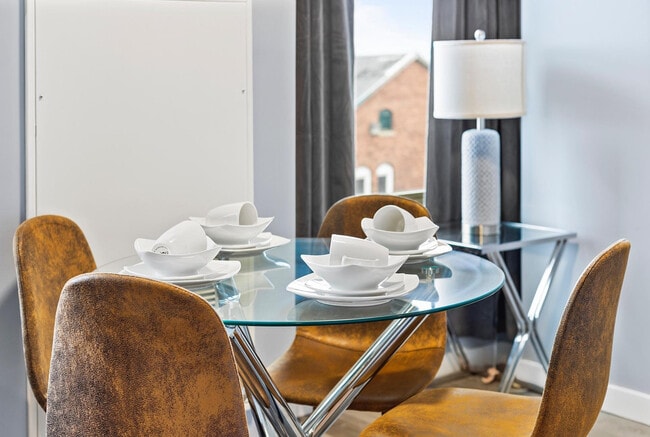 Building Photo - 95 Broadway-SI ID1240391P