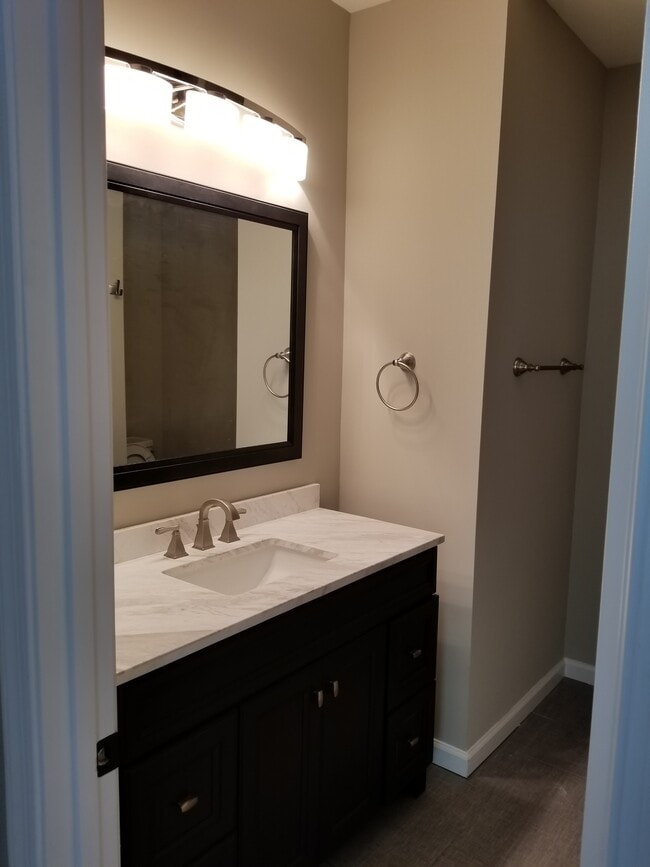 Building Photo - 12905 Alton Square