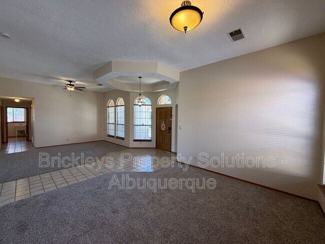 Building Photo - 7281 Spruce Mountain Loop NE