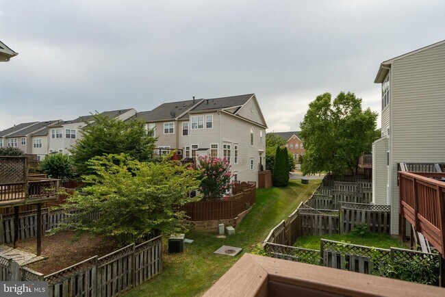 Building Photo - 43139 Royal Fern Terrace