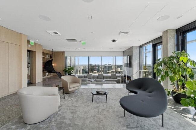Building Photo - 1 bedroom in Seattle WA 98101