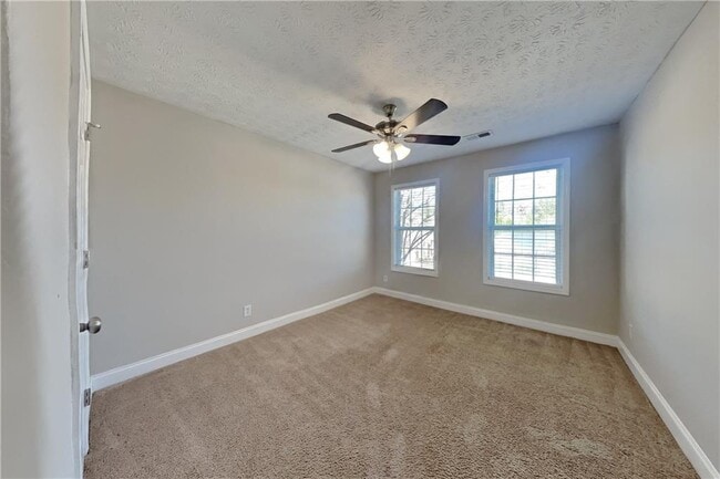 Building Photo - 537 Paper Ridge Ln