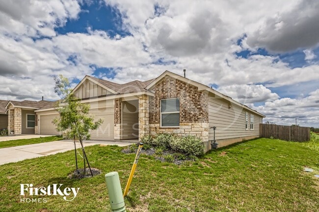 Building Photo - 1204 Treehouse Ln