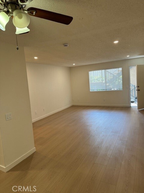 Building Photo - 900 Rose Ave