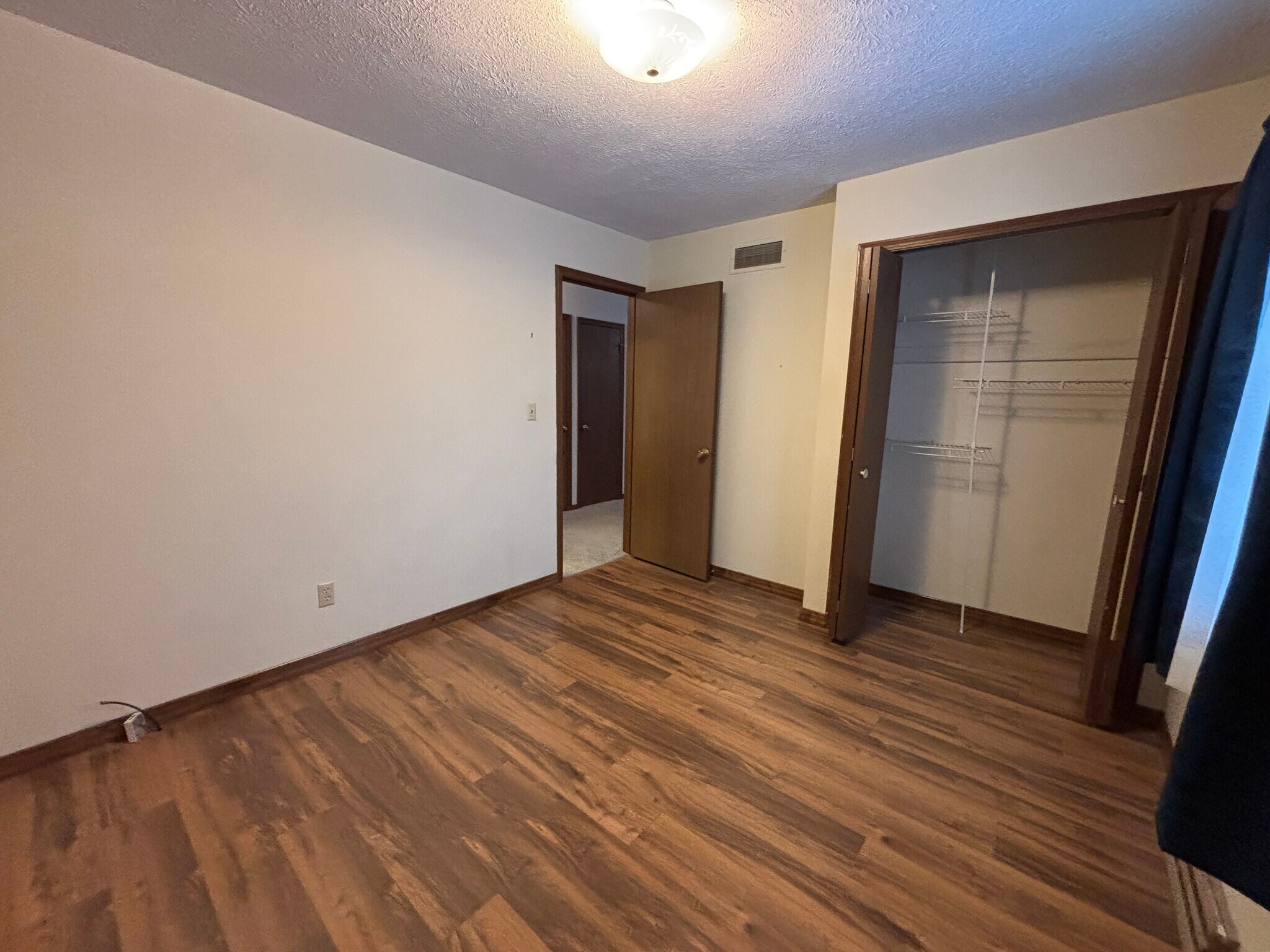 Building Photo - 1949 Richwood Dr