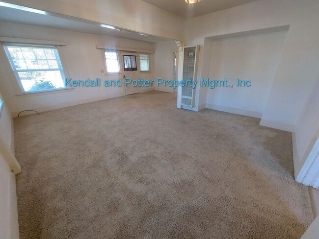 Building Photo - Bright 2BR/1BA Santa Cruz Home with Enclosed Yard & Sunroom!