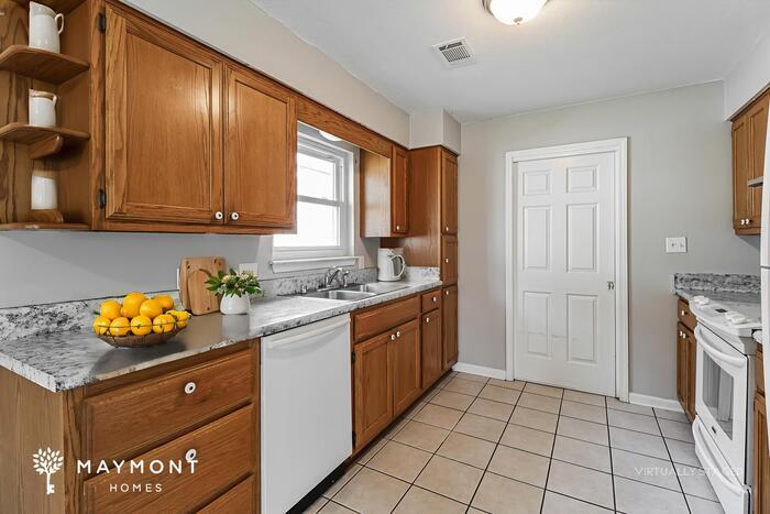 Building Photo - 13808 Wimbledon Loop