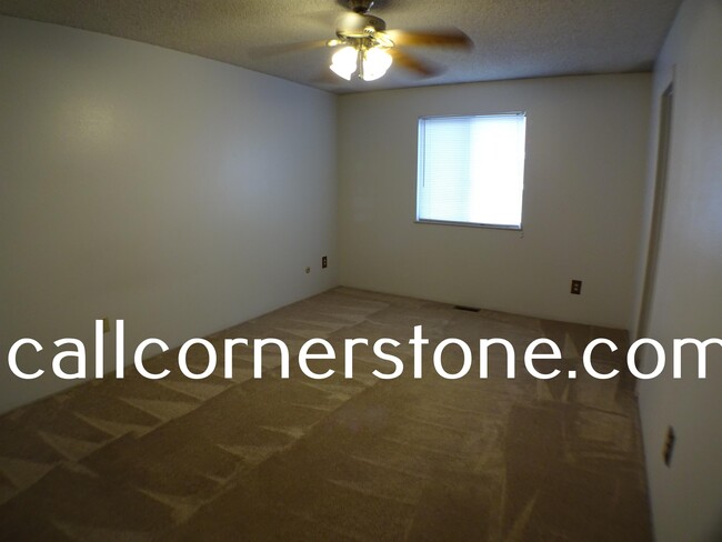 Building Photo - 2780 Hearthwood Ln