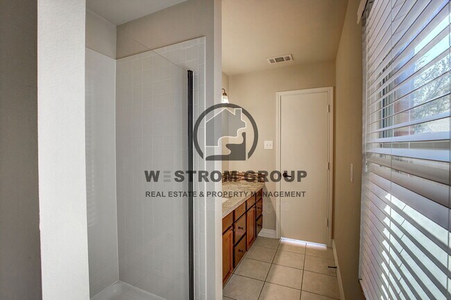 Building Photo - 10856 Devontree Dr