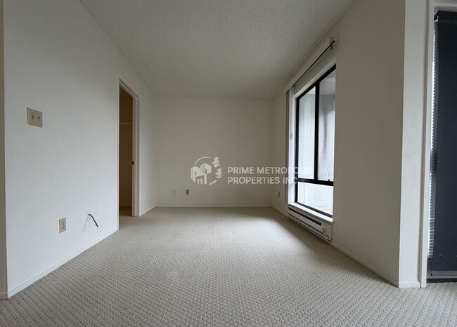 Building Photo - 5 Admiral Dr