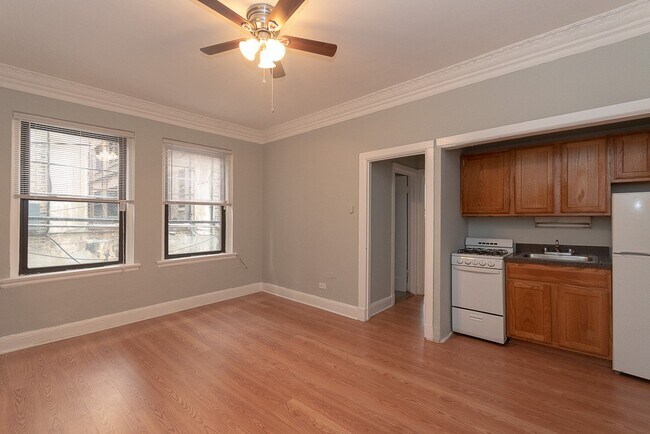 Building Photo - 3824 N Fremont St