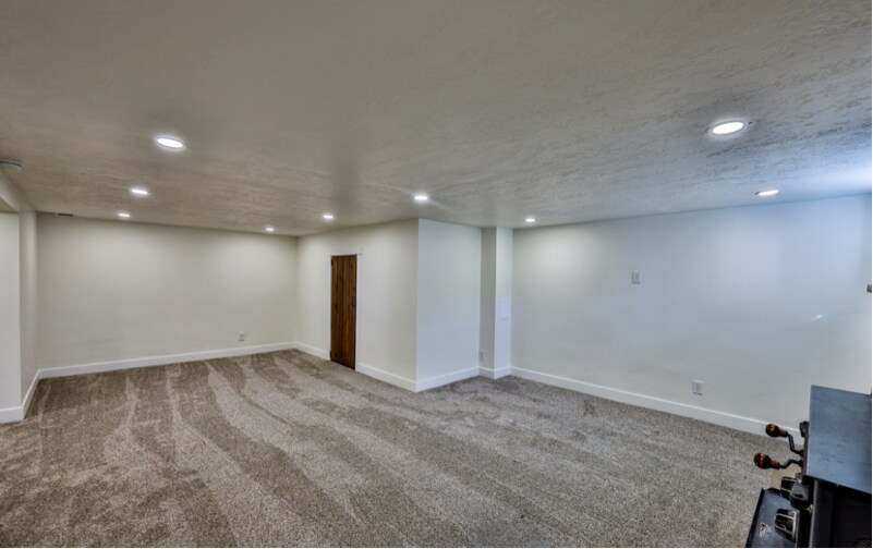 Building Photo - 350 W 2575 N