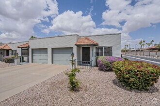 Building Photo - 4328 E Capri Ave