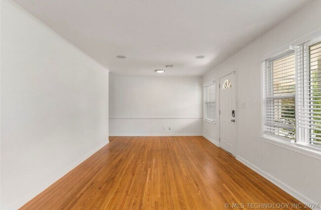 Building Photo - 3408 S Pittsburg Ave
