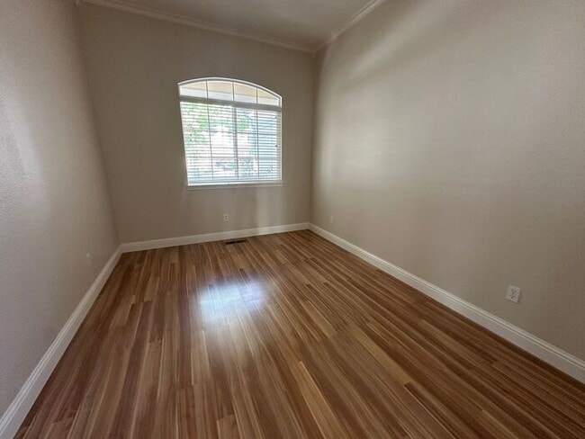 Building Photo - 7449 Ambush Cir