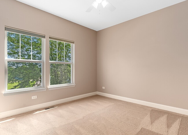 Building Photo - 155 Gillett St