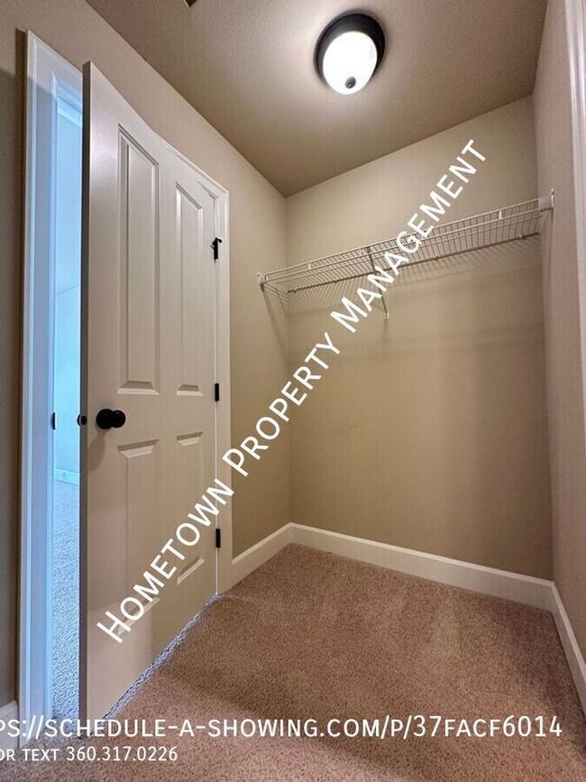 Building Photo - 4325 Oso Berry St NW