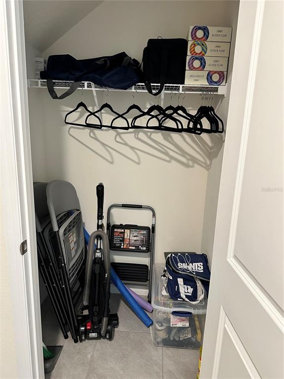 Building Photo - 2907 Rock Sound St