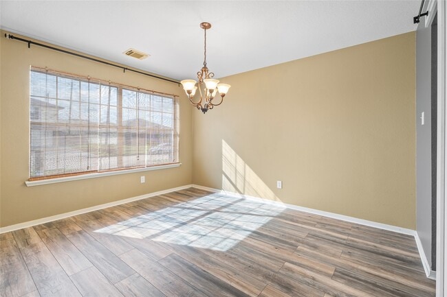 Building Photo - 9331 Carmalee St