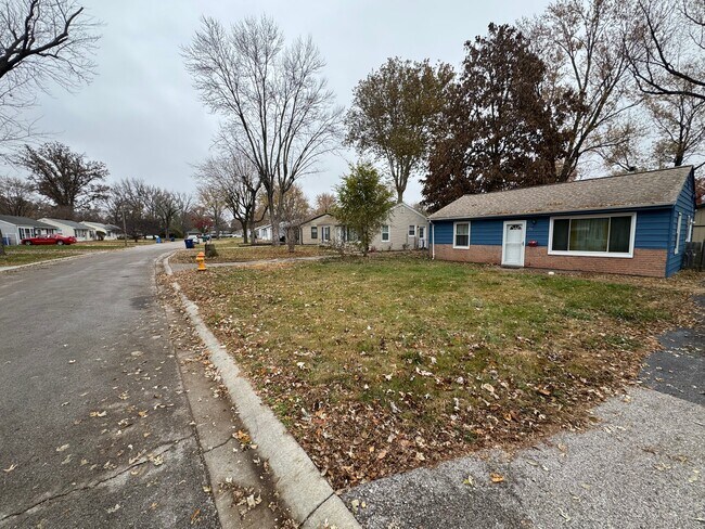 Building Photo - 25 McNulty Dr