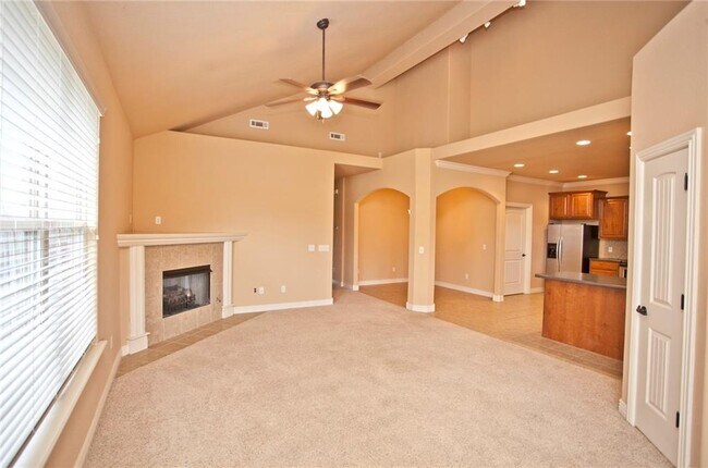 Building Photo - 4902 SW Fieldstone Blvd