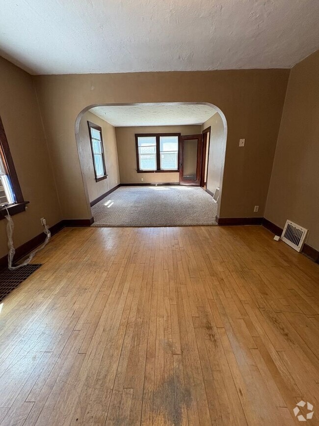 Building Photo - 2 Bedroom 1 Bathroom Single Family Home