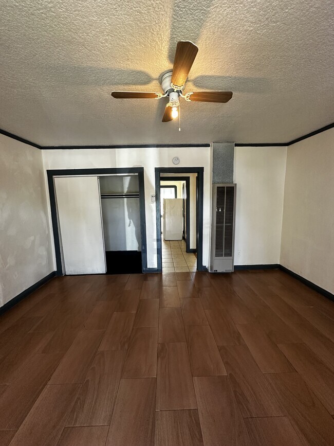 Building Photo - 2034 92nd Ave
