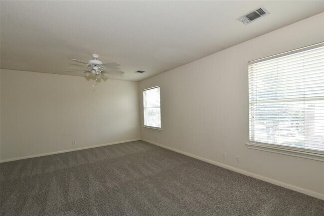 Building Photo - 16807 Luckenwald Dr