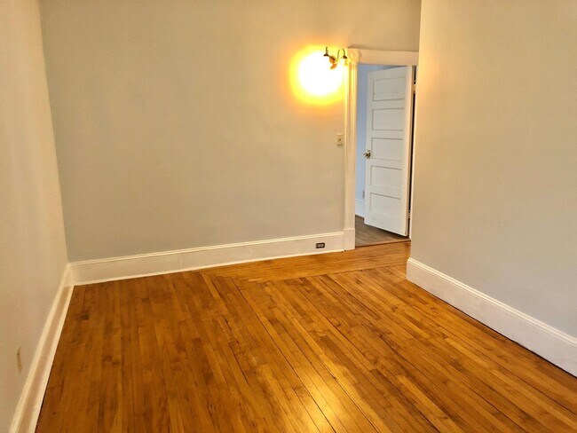 Building Photo - 599 Beech St
