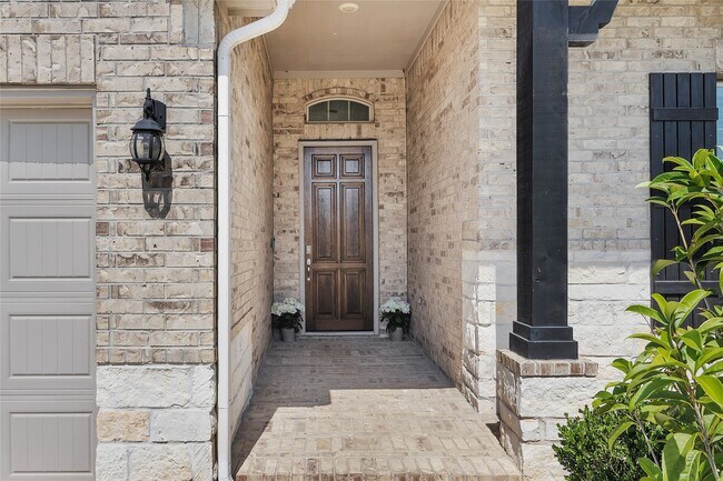 Building Photo - 14308 Zion Gate Crossing