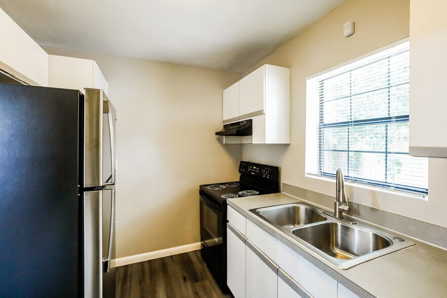 Building Photo - 1875 NW 151st St