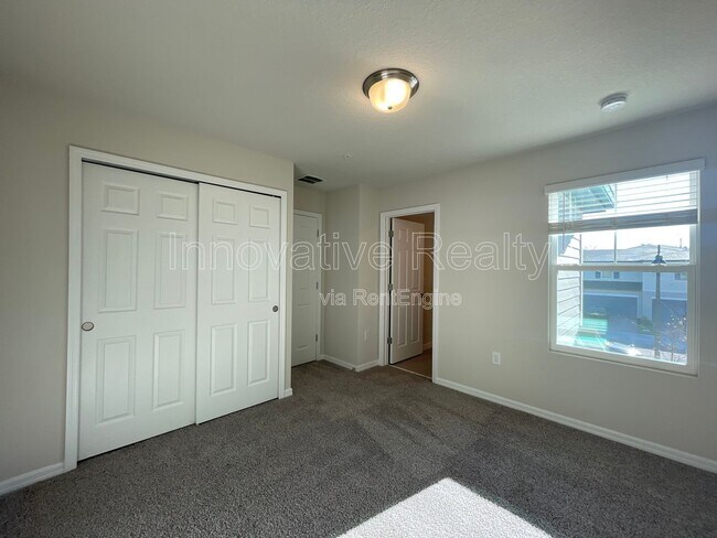 Building Photo - 2548 Sweet Viburnum Wy