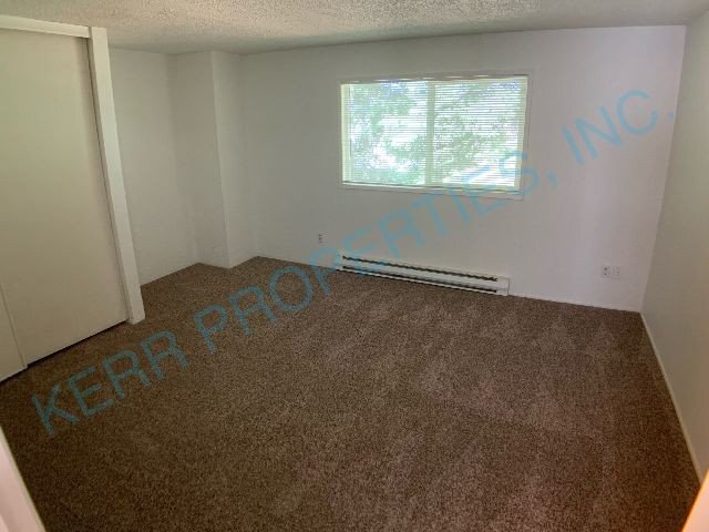 Building Photo - 3031 NE Juniper Ave