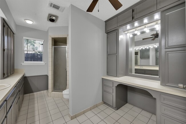 Building Photo - 27121 Wells Ln