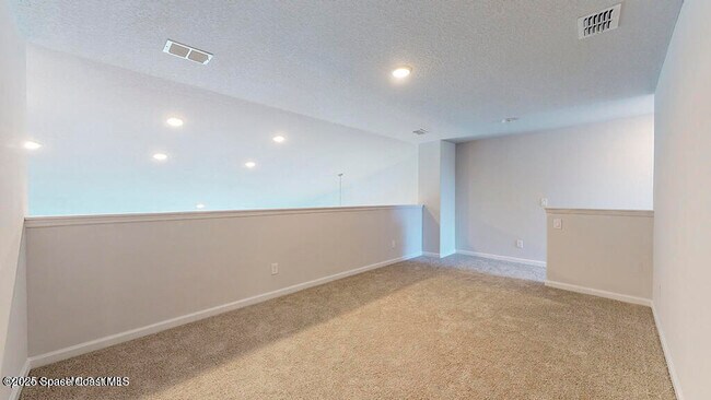 Building Photo - 778 Carlsbad Dr