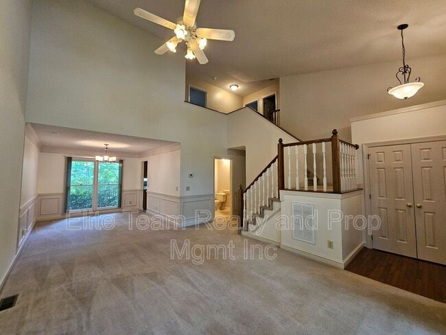Building Photo - 4015 Brownes Ferry Rd
