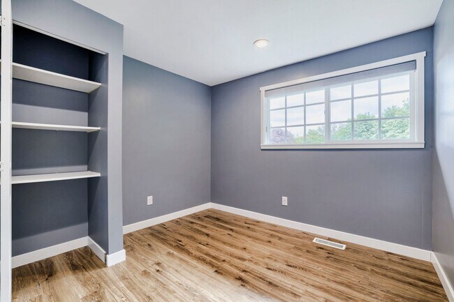 Building Photo - Beautiful Mother-in-Law Style Home in Everett, WA!
