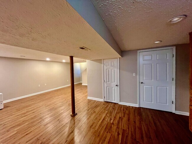 Building Photo - 2775 Amana Ct