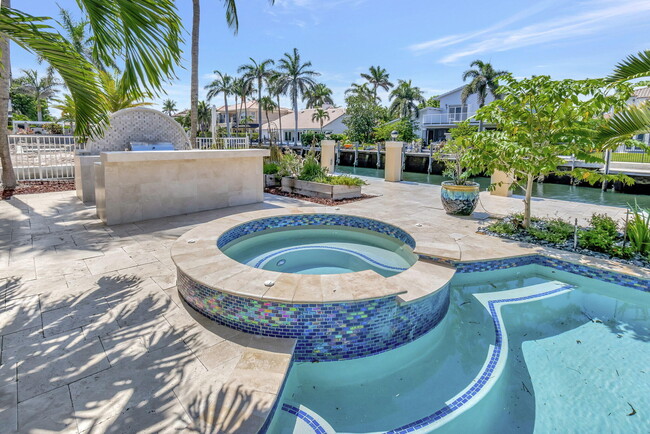 Building Photo - 953 Banyan Dr