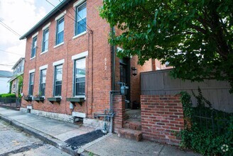 Building Photo - 510-512 S. Lazelle Street